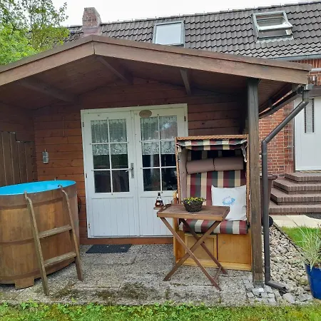 Domicil Alice Apartman *